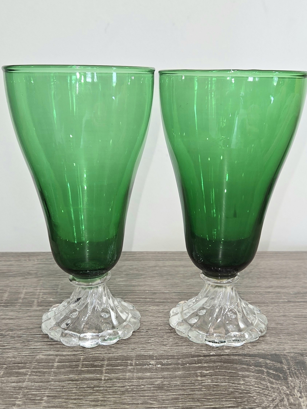 Set of 2 Vintage Anchor Hocking Emerald Green Boopie Burple Water Goblet 6.5"